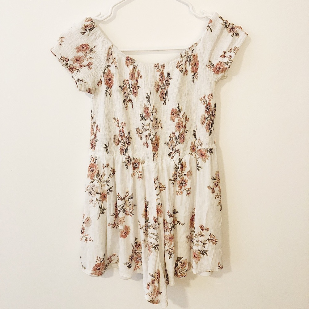 Flower patterned romper